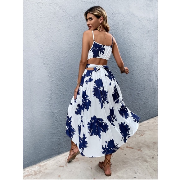White Dress Blue Floral Print Midi Cut Out Back - Picture 6 of 10